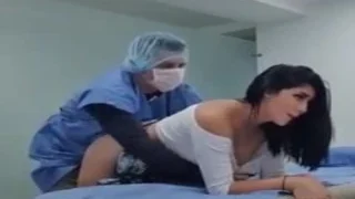 Korona Muayenesi Bahane, Doktorun Elleri Şehvetin Sebebi