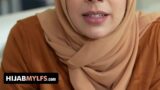 Büyük Memeli Lilly Hall File Çorapla Beğeni İçin Her Şeyi Yapar