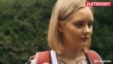Sexy Turist Kız Emily Cutie Hostel’de Amı Sikilip Memeleri Döllendi