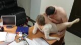 Ofiste Sert Sikiş: Sekreterin Amı Zorla Parçalandı